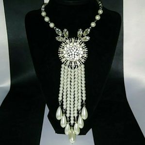 Gorgeous Pearl and Crystal Statement Necklace